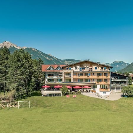 Hotel Foehrenhof Stanzach Dış mekan fotoğraf